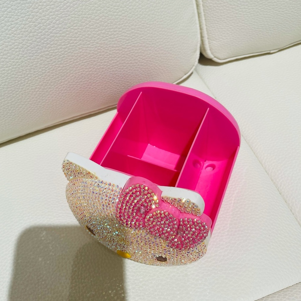 Hellokitty Rhinestone Organizer - image 3